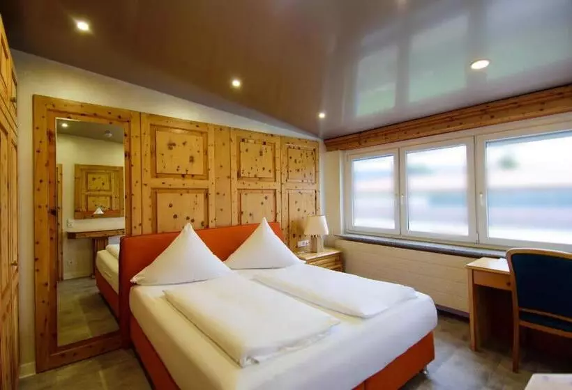 Quarto Familiar, Bohn