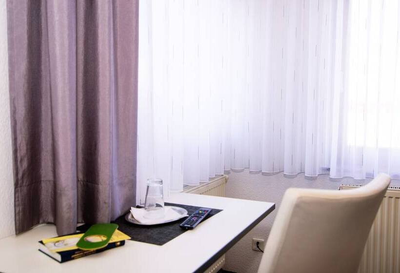 스탠다드 싱글 룸, Bohn