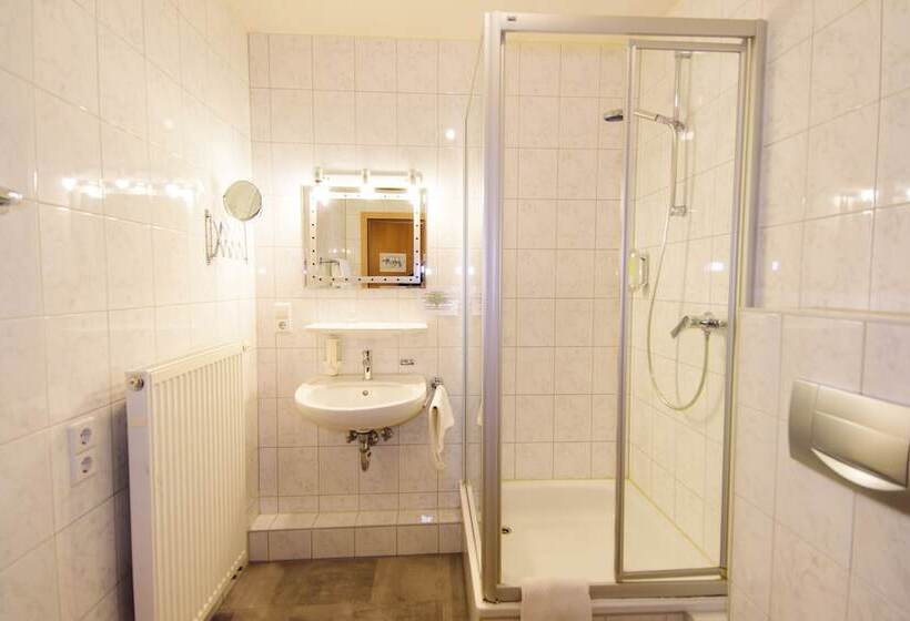 스탠다드 룸, Bohn