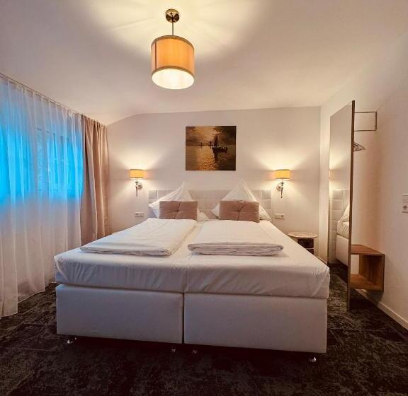 标准间, Das Haus Am See