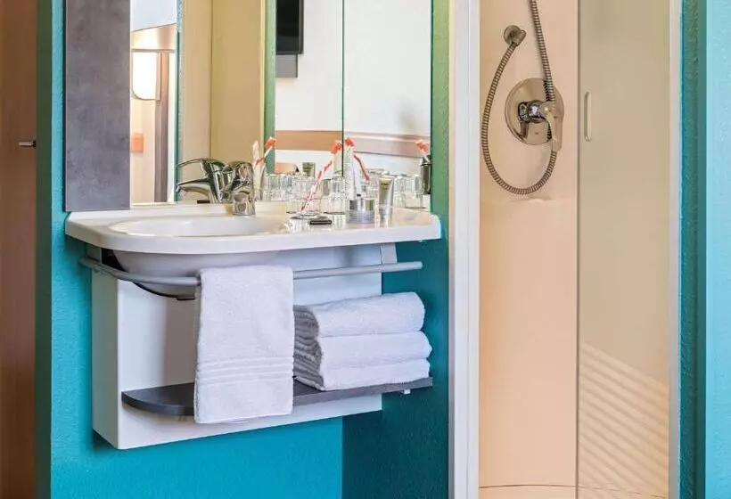 身障者適用スタンダードルーム, Ibis Budget Ulm City
