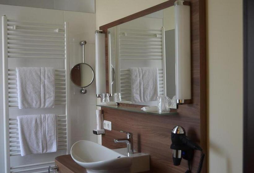 غرفة قياسية, Isenbutteler Hof