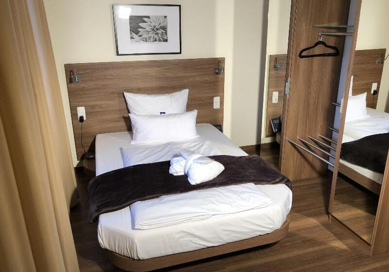 غرفة قياسية فردية, Isenbutteler Hof