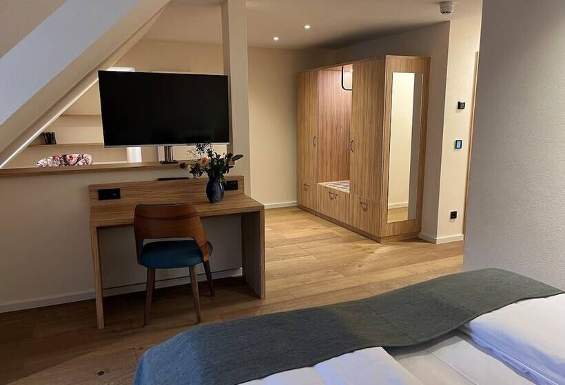 Семейный Номер, Landgasthof Zur Burg Grenzau