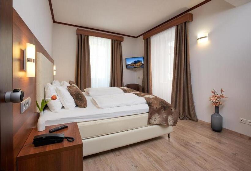 חדר סטנדרט, Meyerhof