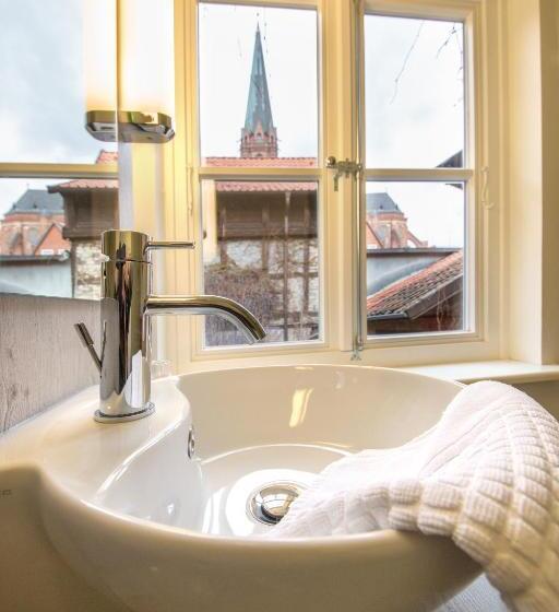 수피리어 룸, Scheffler Garni