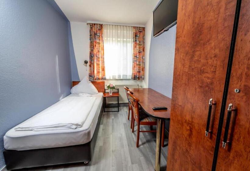 スタンダードシングルルーム, Stern