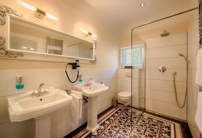 套房, Weinbergschloßchen