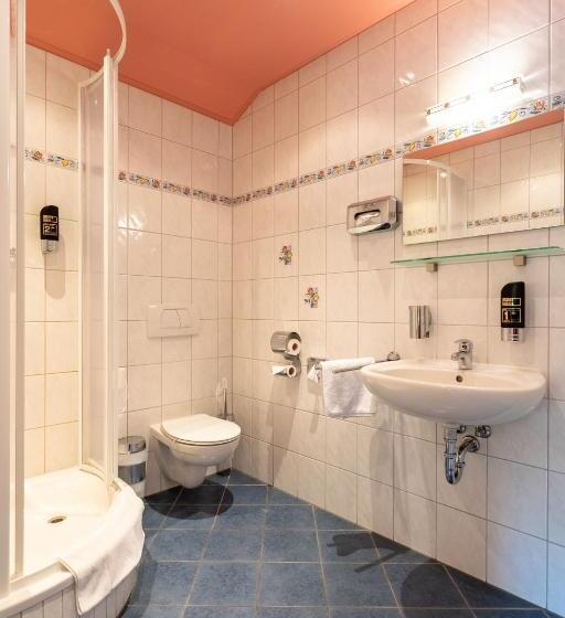 标准三人间, Berggasthof Butterberg