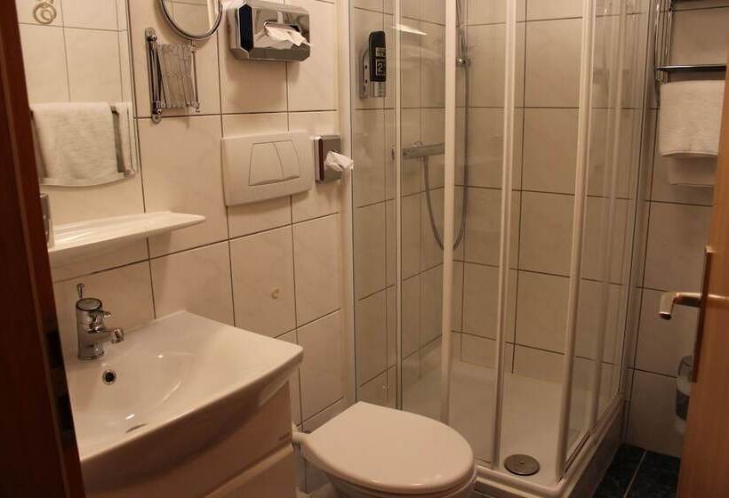 غرفة قياسية, Gasthof Rossle