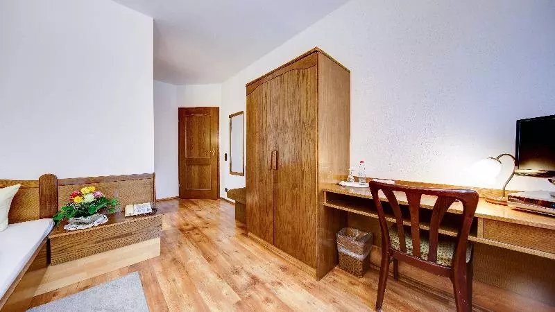 Quarto standart individual, Lamm