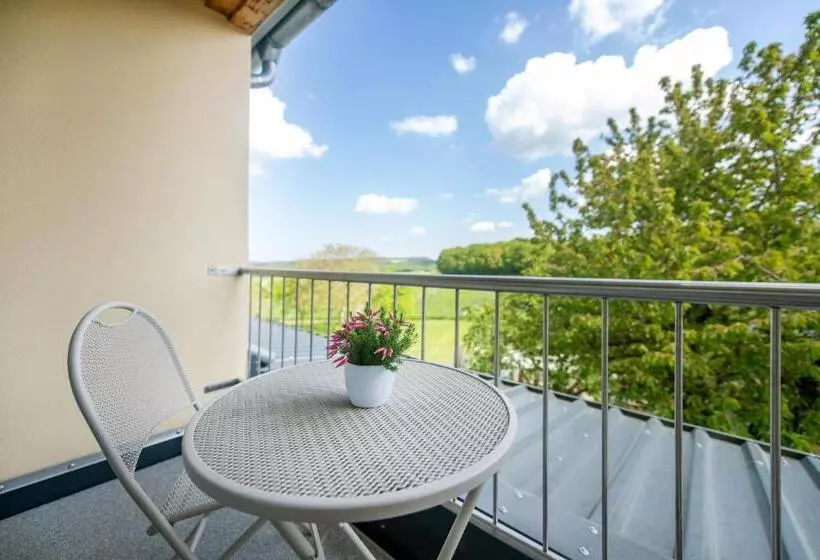 ファミリールーム, Waldesblick, Hotel Restaurant