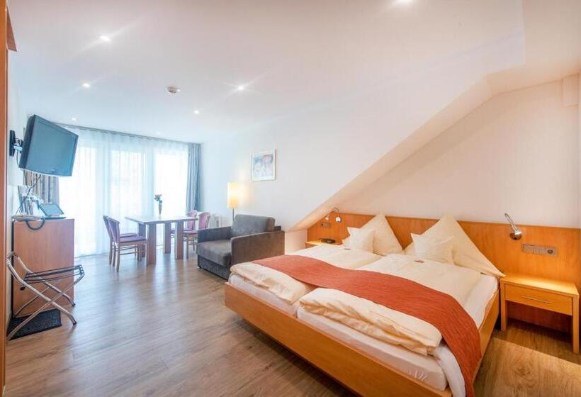 Семейный Номер, Waldesblick, Hotel Restaurant