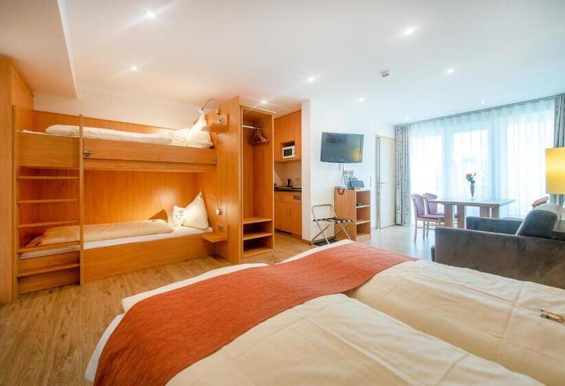 חדר משפחתי, Waldesblick, Hotel Restaurant