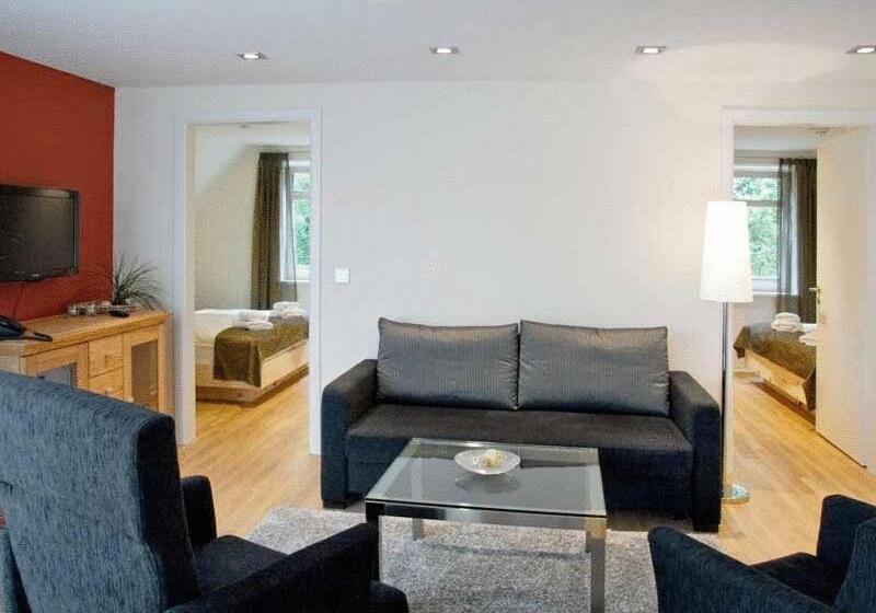 جناح دور أخير, Suitenhotel Idyll Heckenrose