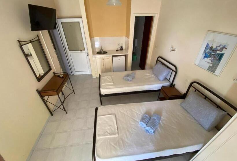 エコノミーワンルーム, Polyxenis Rooms