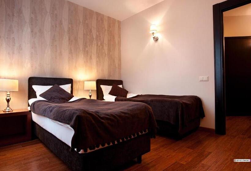 패밀리 아파트, Art Residence Apartments