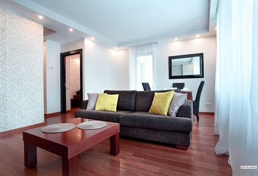 패밀리 아파트, Art Residence Apartments