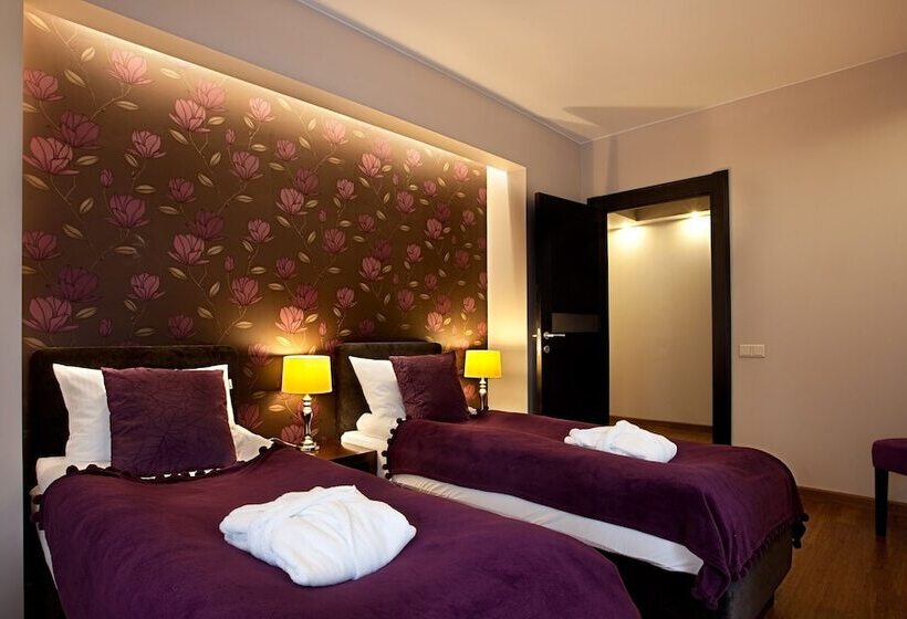 패밀리 아파트, Art Residence Apartments