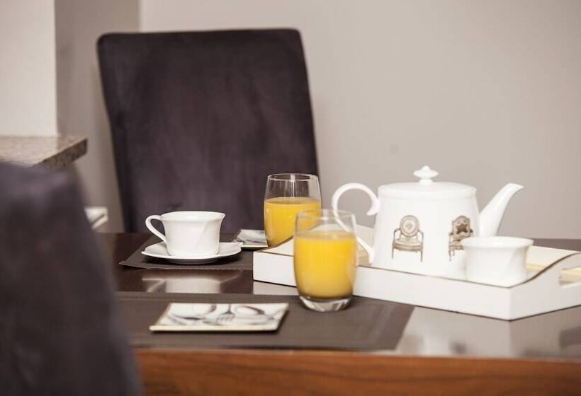 패밀리 아파트, Art Residence Apartments