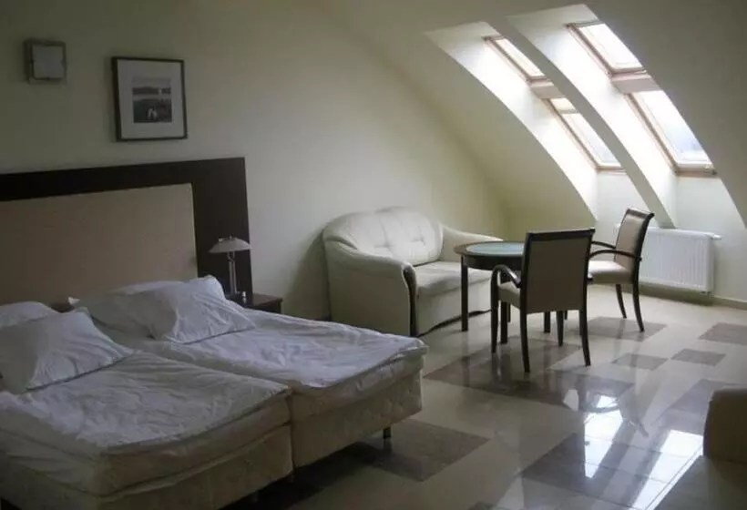 اتاق استاندارد, Avangard Resort