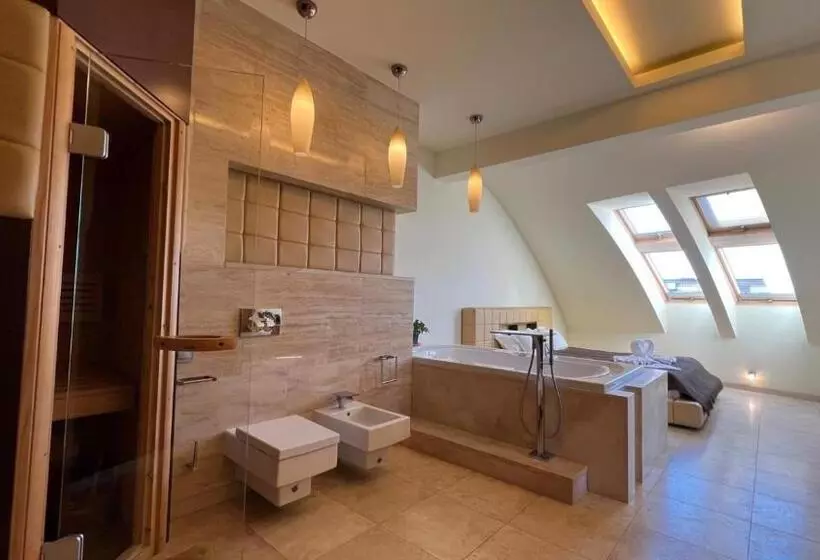آپارتمان 2 خوابه, Avangard Resort