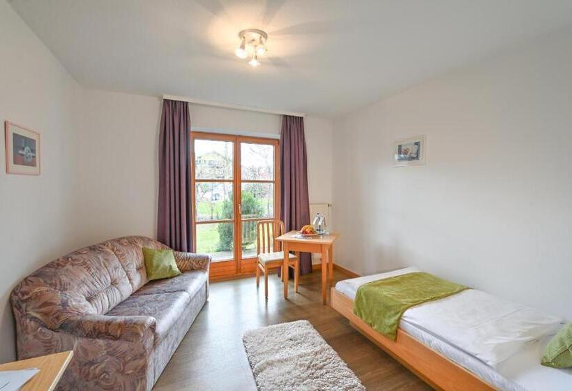 חדר סטנדרט יחיד עם מרפסת, Gasthaus   Hotel Alt Fürstätt