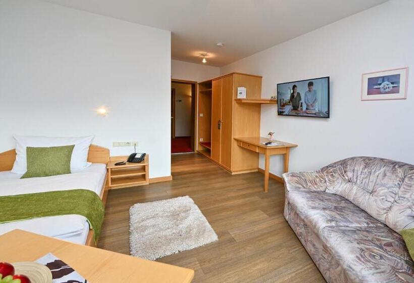 חדר סטנדרט יחיד עם מרפסת, Gasthaus   Hotel Alt Fürstätt