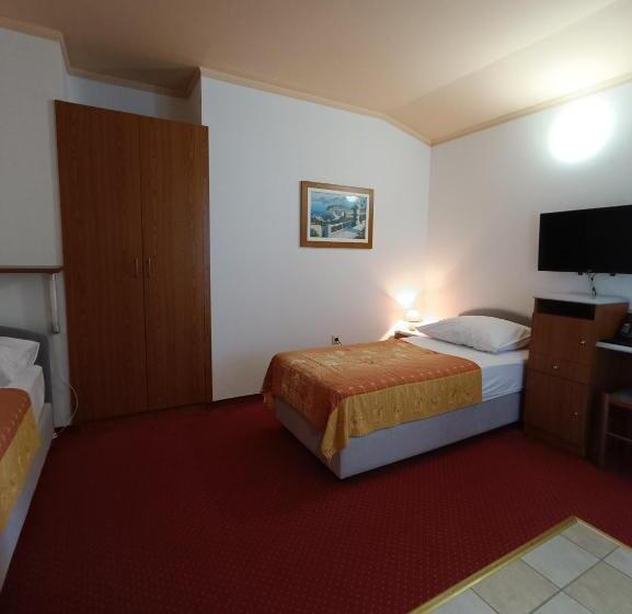 Quarto Estandar com Sacada, Holiday