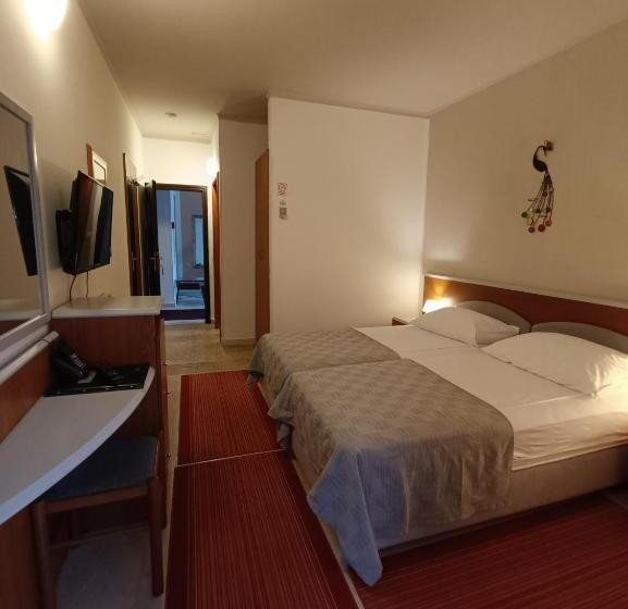 Quarto Estandar com Sacada, Holiday