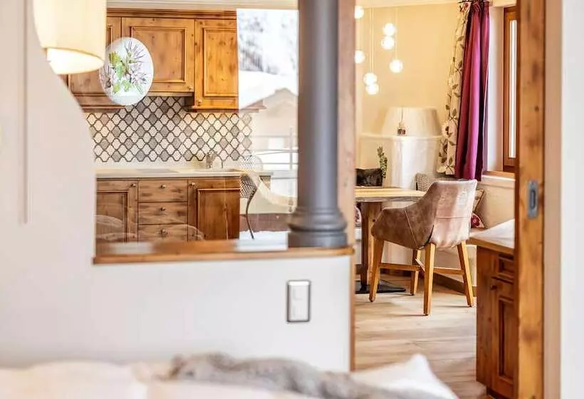 Juniorsviitti, Belarosa Suiten & Wellness