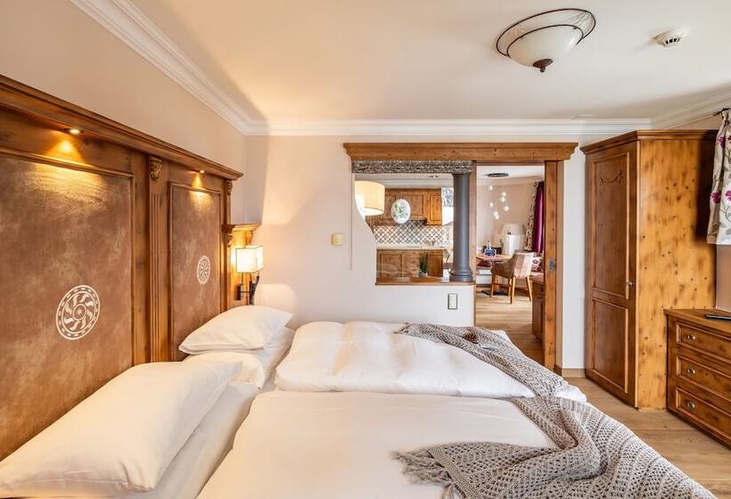 Полулюкс, Belarosa Suiten & Wellness
