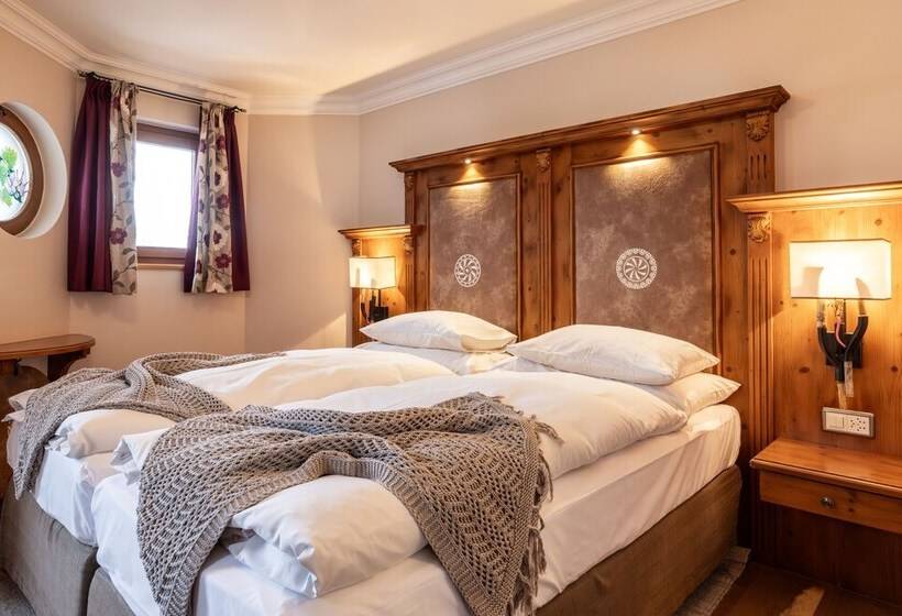 سوییت جونیور, Belarosa Suiten & Wellness