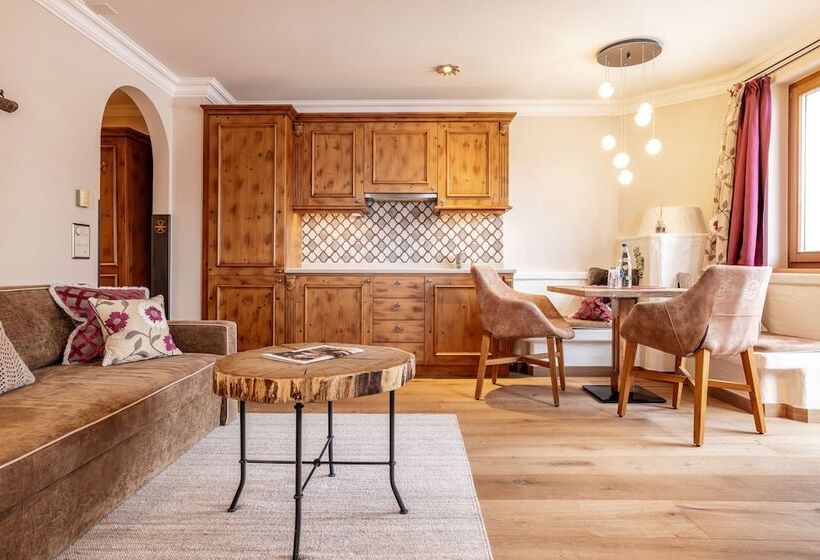 سوییت جونیور, Belarosa Suiten & Wellness