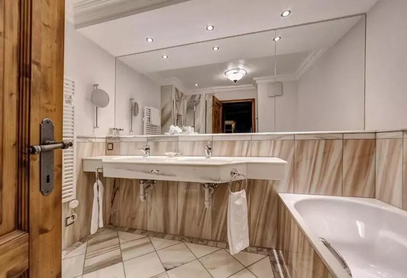 Seniorsviitti, Belarosa Suiten & Wellness