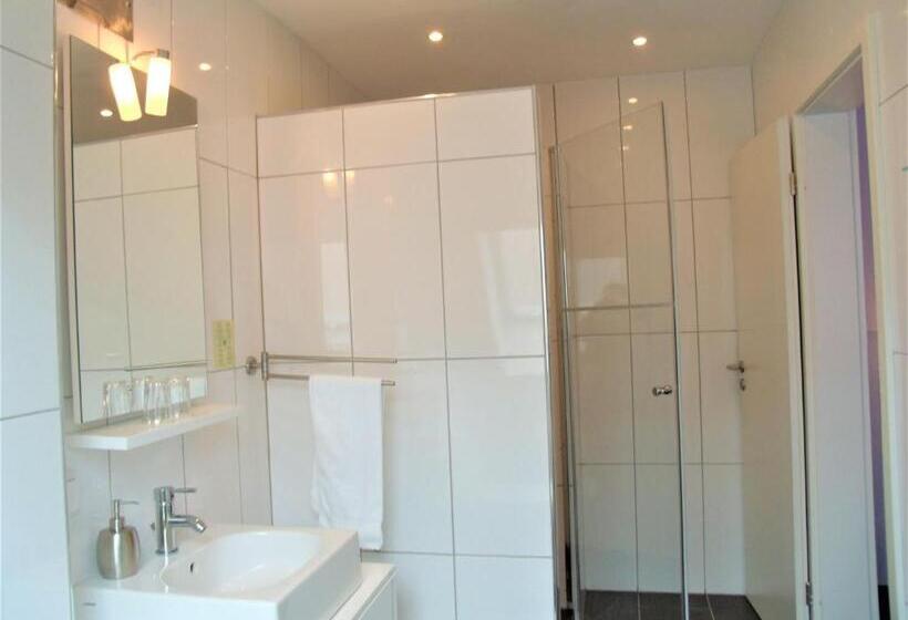 Quarto standard, Brehm