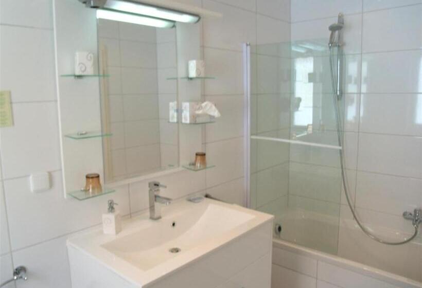 Quarto standard, Brehm