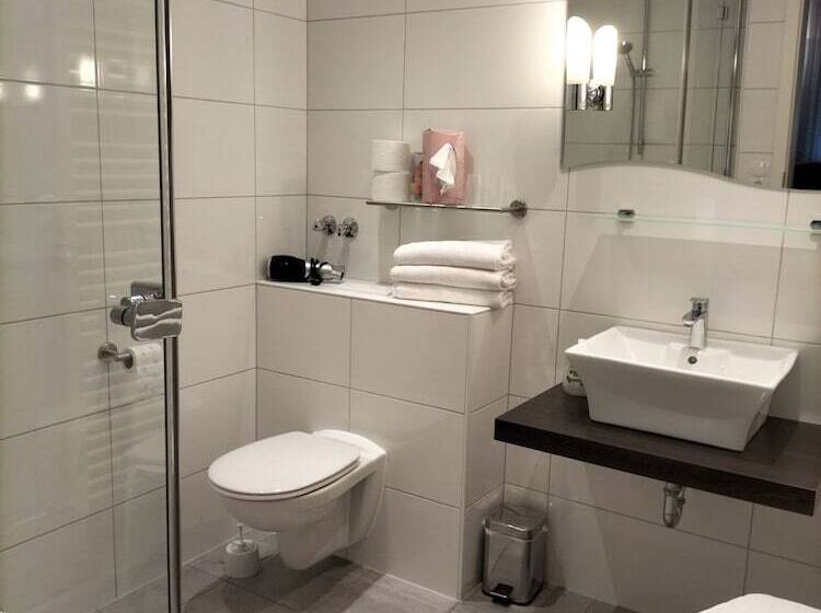 Quarto Triplo Standart, Brehm