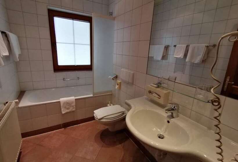 Номер Стандарт, Der Reschenhof