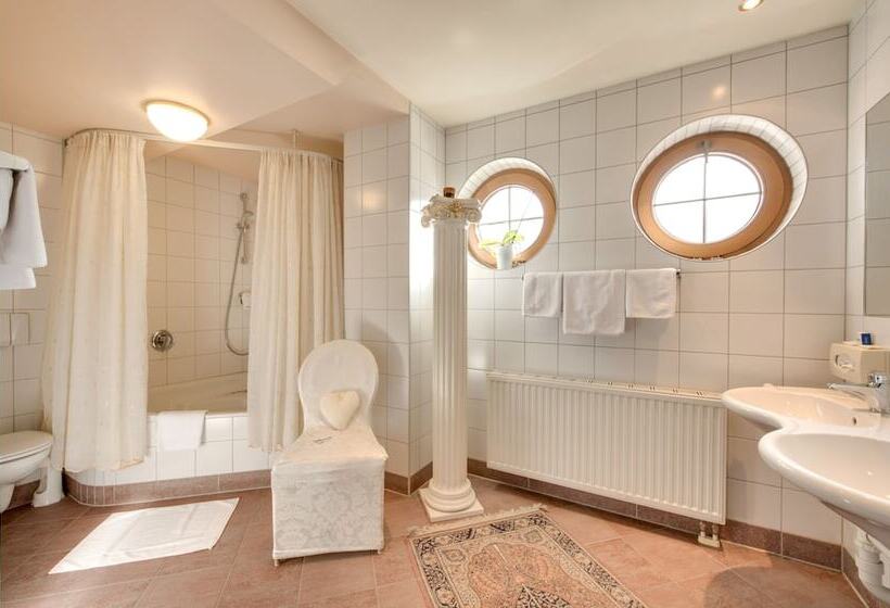 Номер бизнес-класса, Der Reschenhof