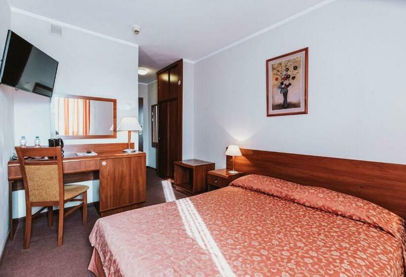 Номер Стандарт, Gromada łomża