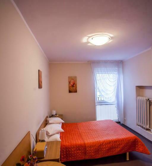 Номер Economy, Gromada łomża