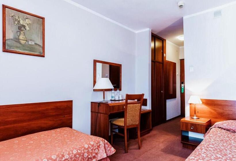 Номер Стандарт, Gromada łomża