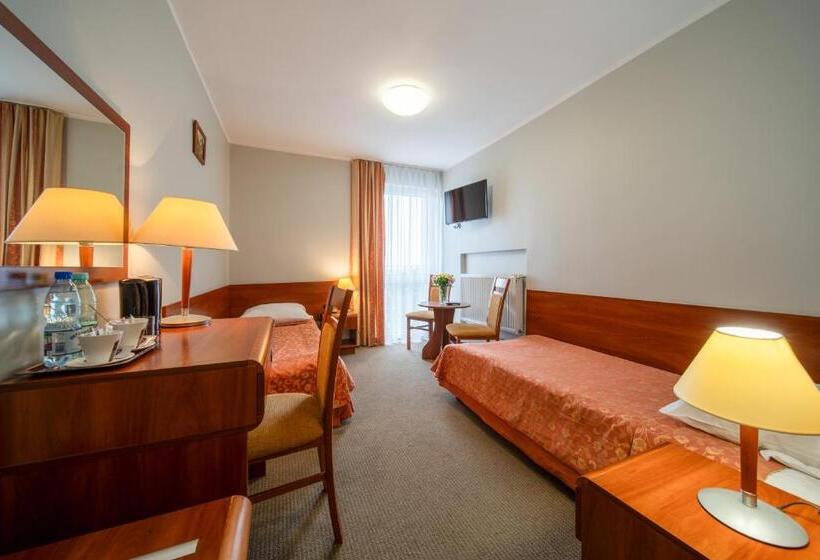 Номер Стандарт, Gromada łomża