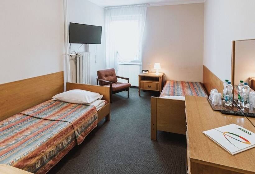 Номер Economy, Gromada łomża