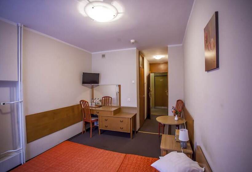 Номер Economy, Gromada łomża