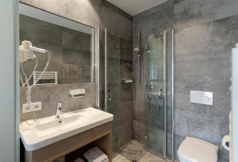 Номер Стандарт, Isserwirt