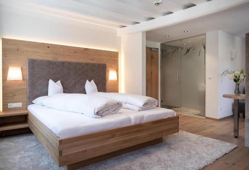 클래식 룸, Isserwirt