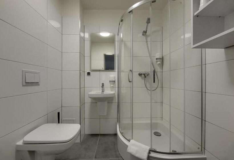 Четырехместный Номер Deluxe, Jantar Resort