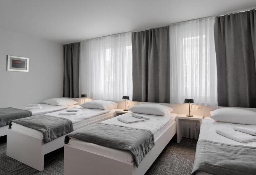 Четырехместный Номер Deluxe, Jantar Resort